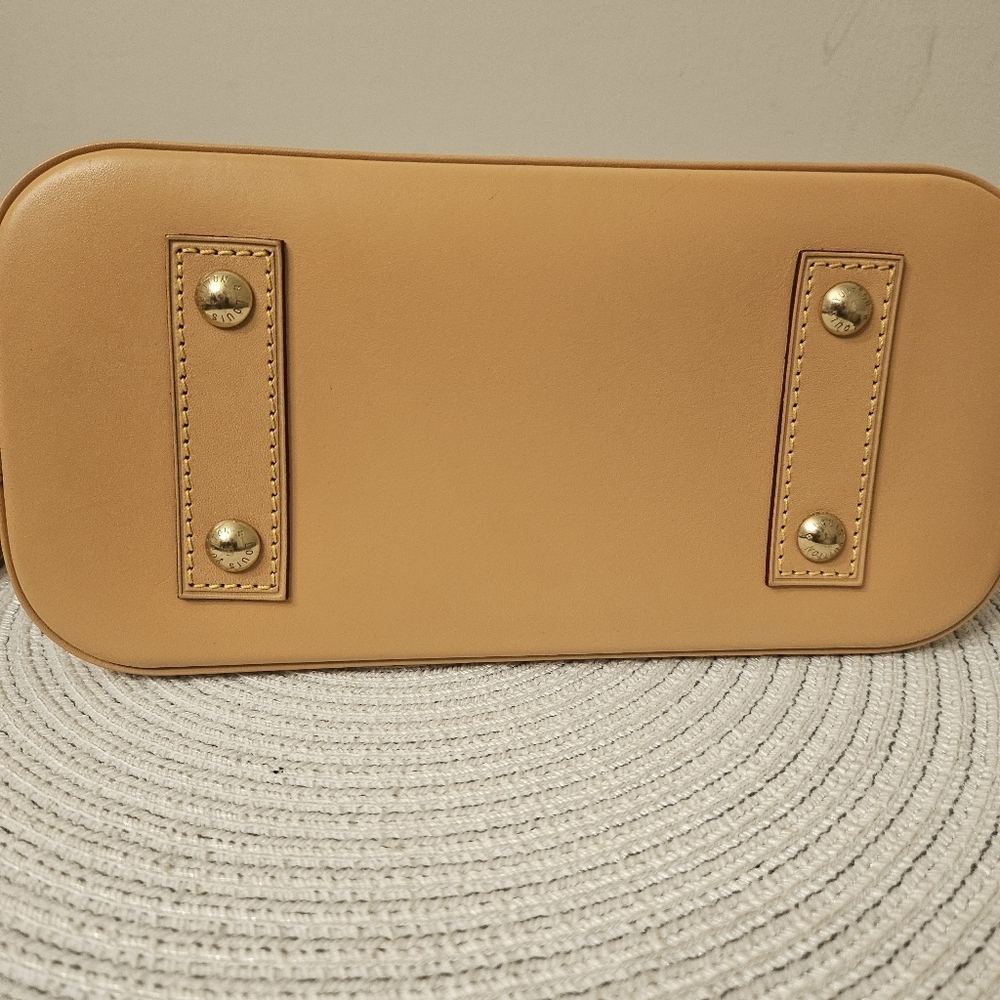 Louis Vuitton Alma BB World Tour Monogram Crossbody Bag - Picture 6 of 14